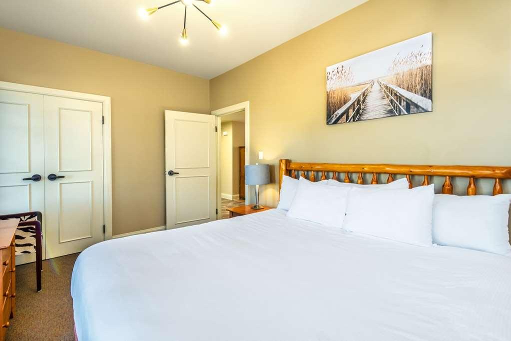 Calabogie Peaks Hotel, Ascend Hotel Member Room photo