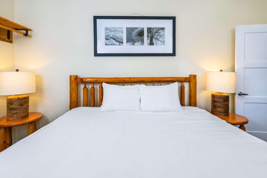 Calabogie Peaks Hotel, Ascend Hotel Member Room photo